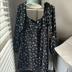 🖤Hollister black floral dress 🖤
